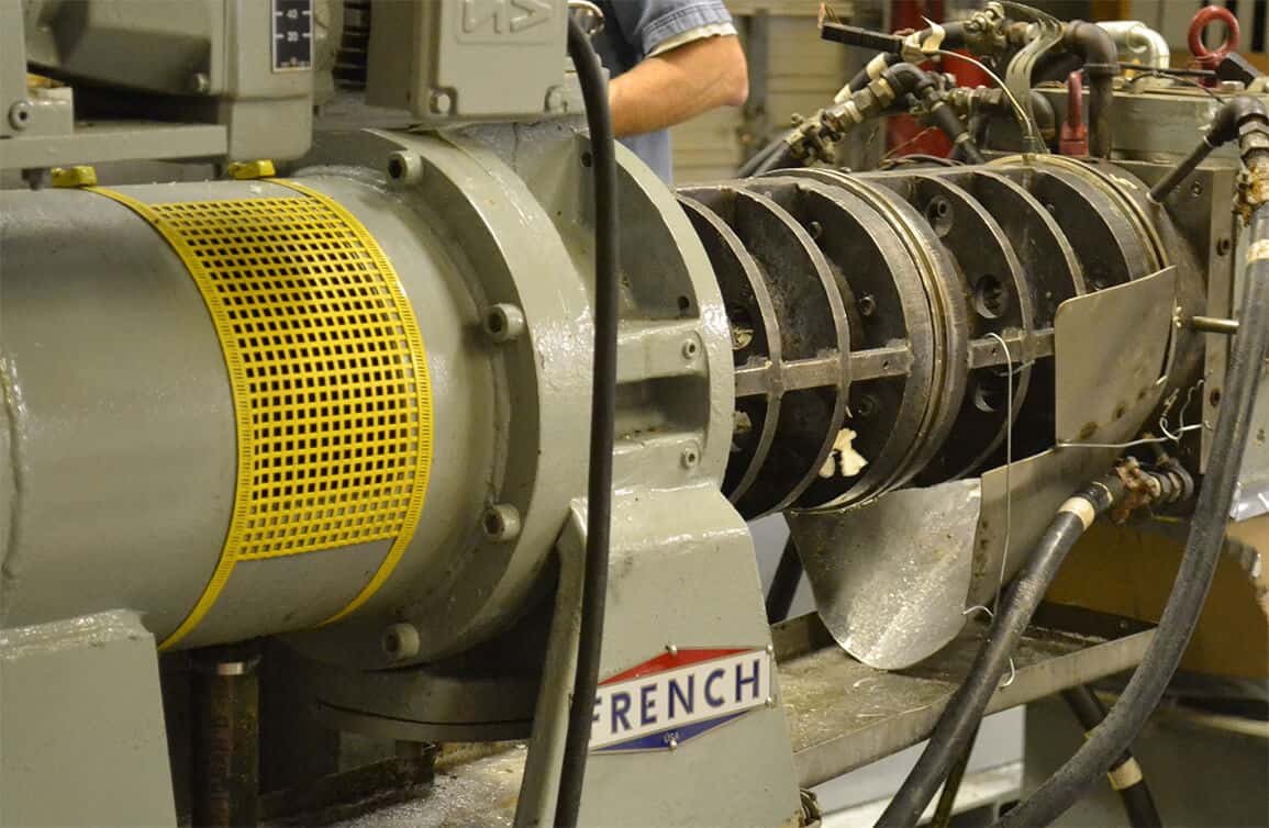 Системы и оборудование шнековых прессов для сушки и обезвоживания полимеров от французской компании Oil Mill Machinery Company
